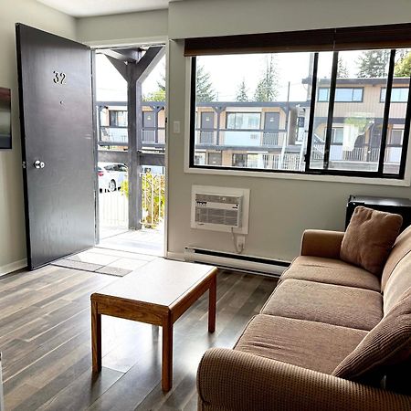 Departure Bay Motel นาไนโม ภายนอก รูปภาพ