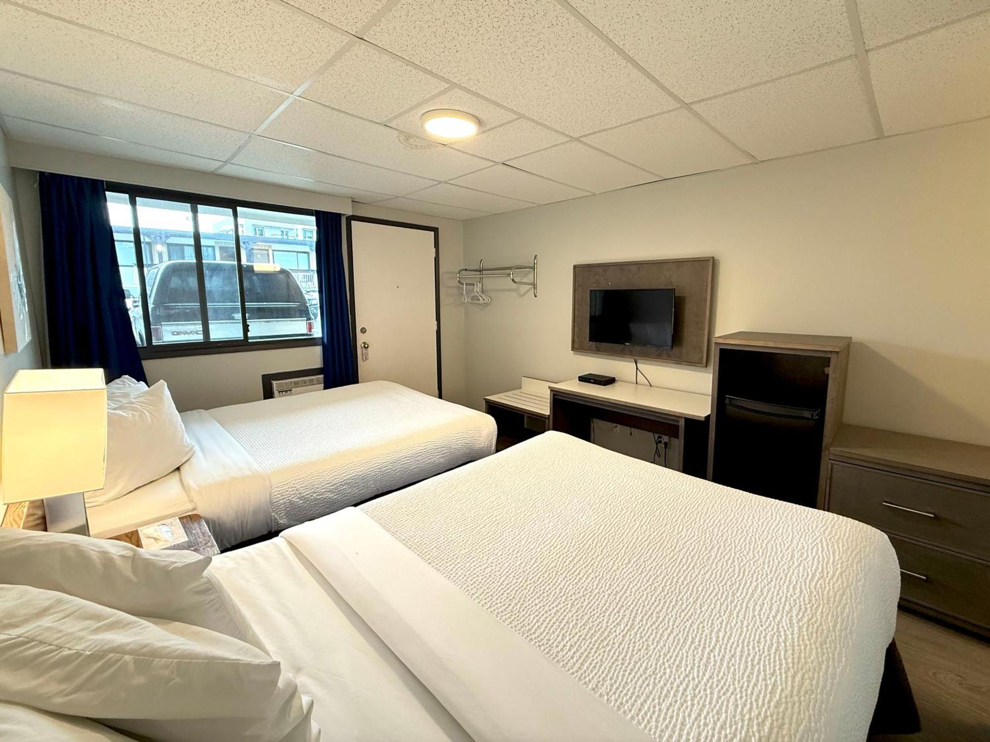 Departure Bay Motel นาไนโม ภายนอก รูปภาพ