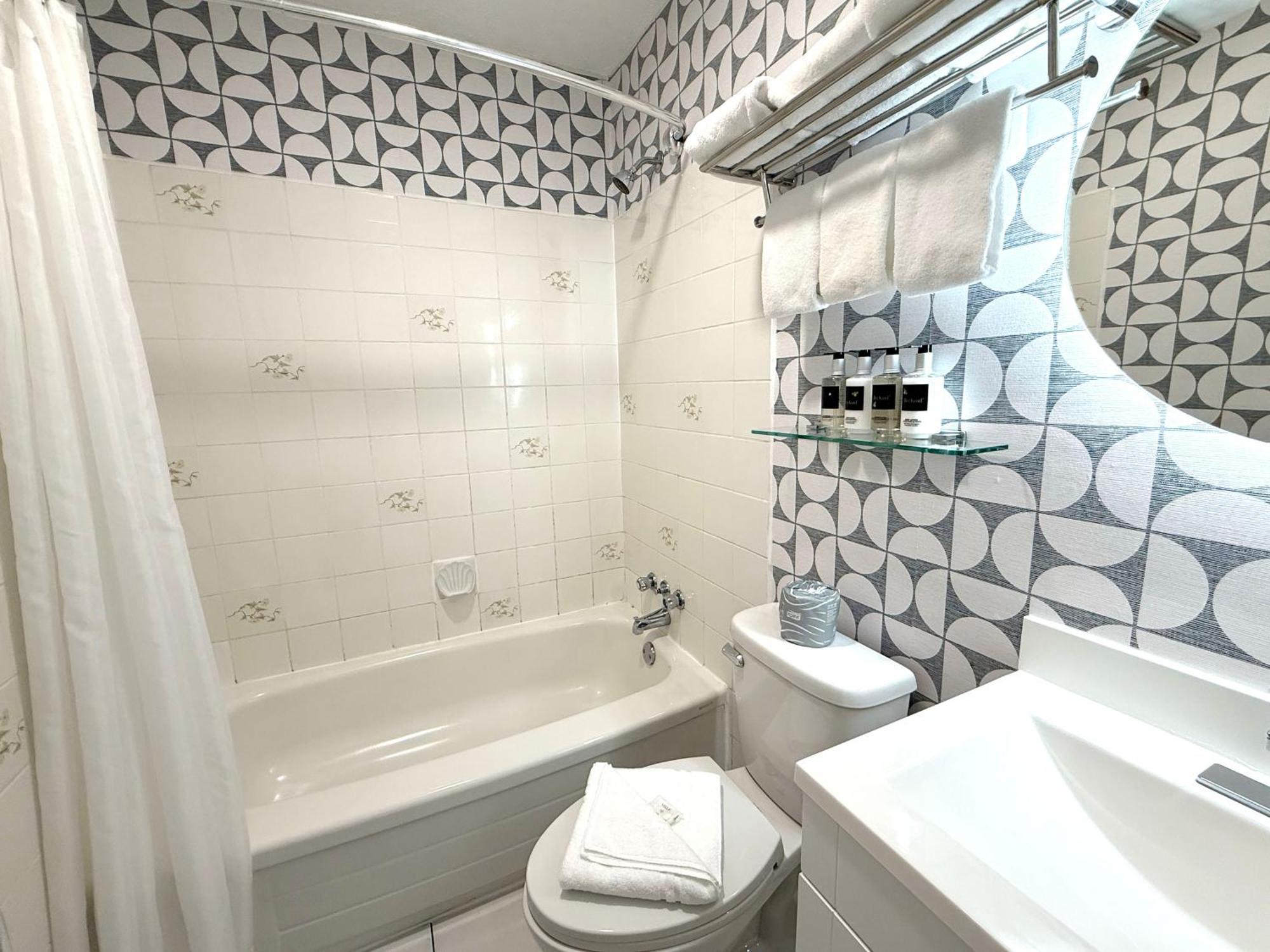 Departure Bay Motel นาไนโม ภายนอก รูปภาพ