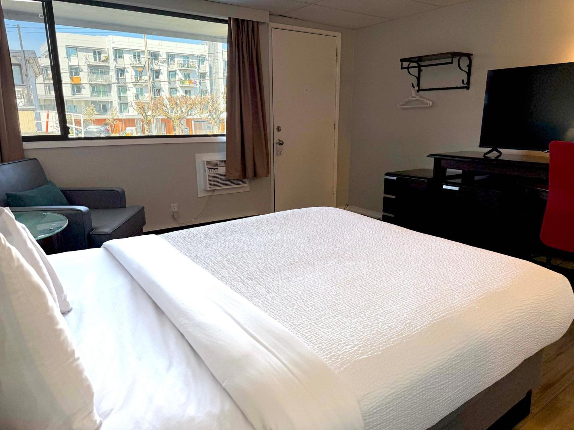 Departure Bay Motel นาไนโม ภายนอก รูปภาพ